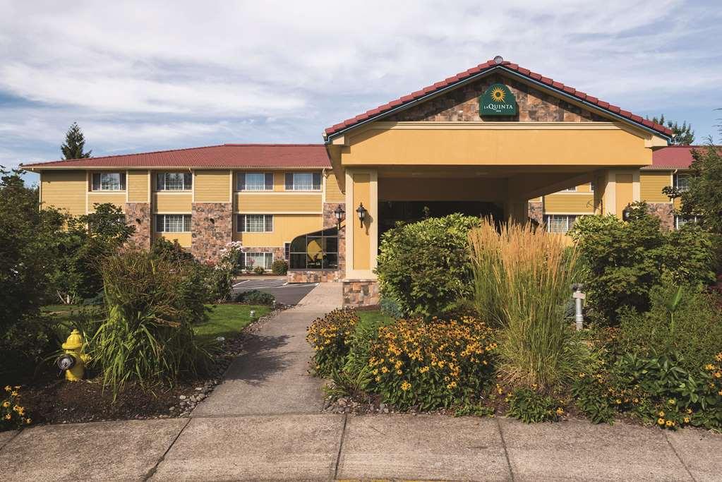 Best Western Plus Parkway Inn ويلسونفيل المظهر الخارجي الصورة