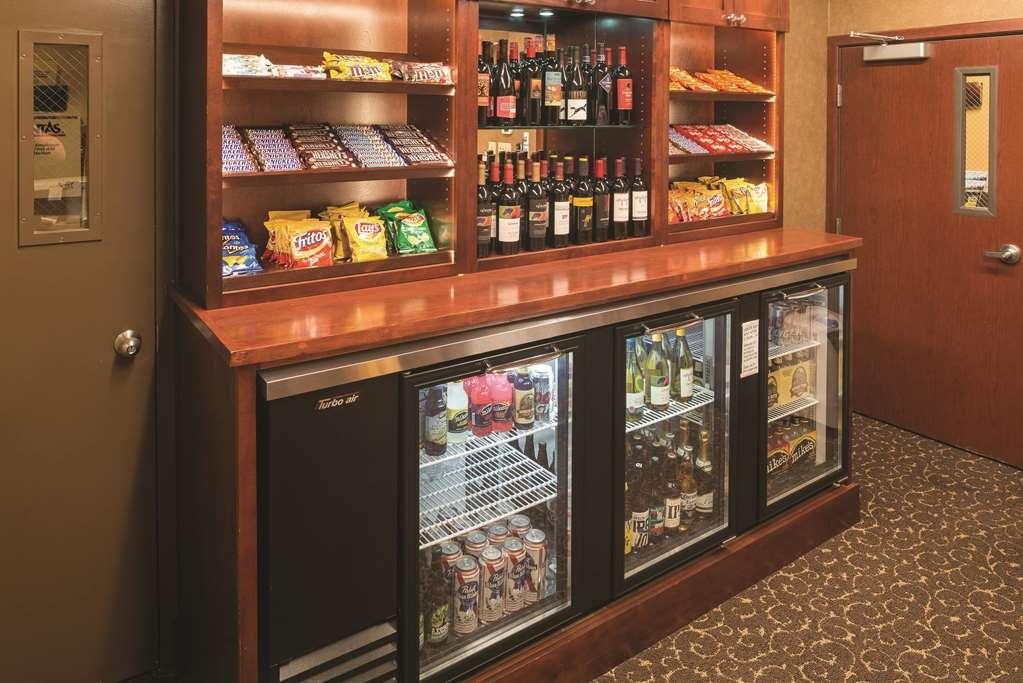 Best Western Plus Parkway Inn ويلسونفيل المظهر الخارجي الصورة