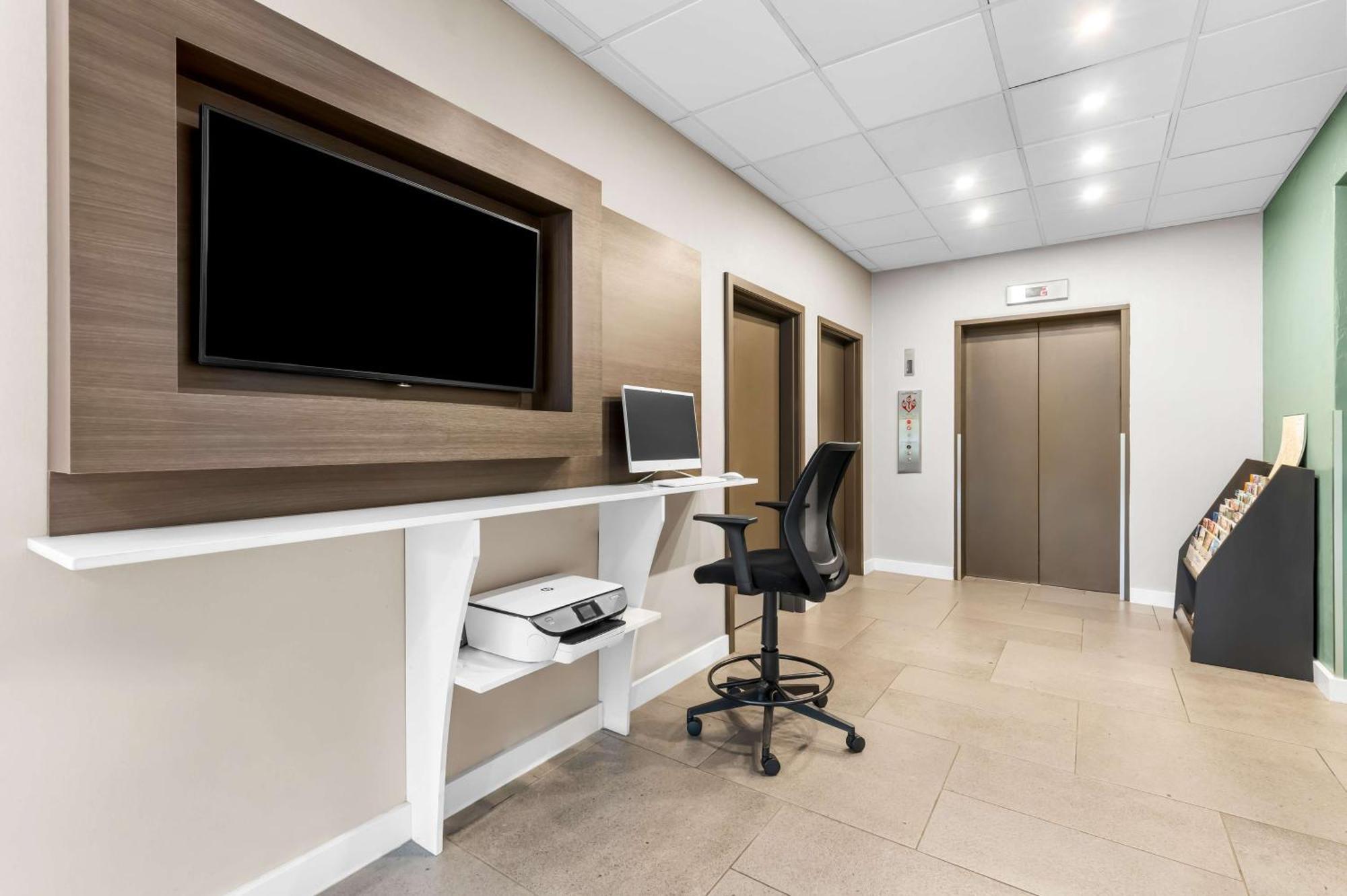 Best Western Plus Parkway Inn ويلسونفيل المظهر الخارجي الصورة