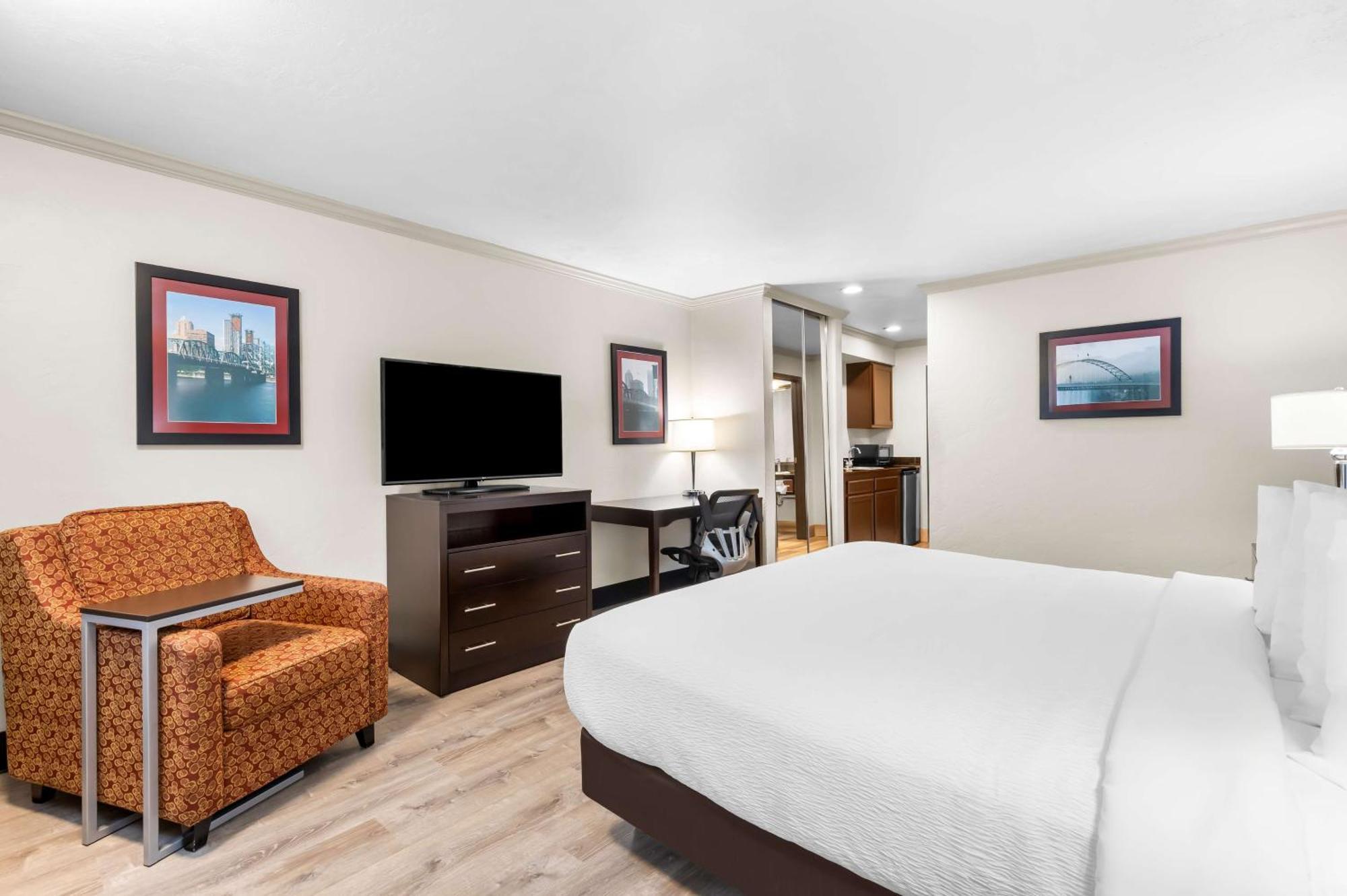 Best Western Plus Parkway Inn ويلسونفيل المظهر الخارجي الصورة